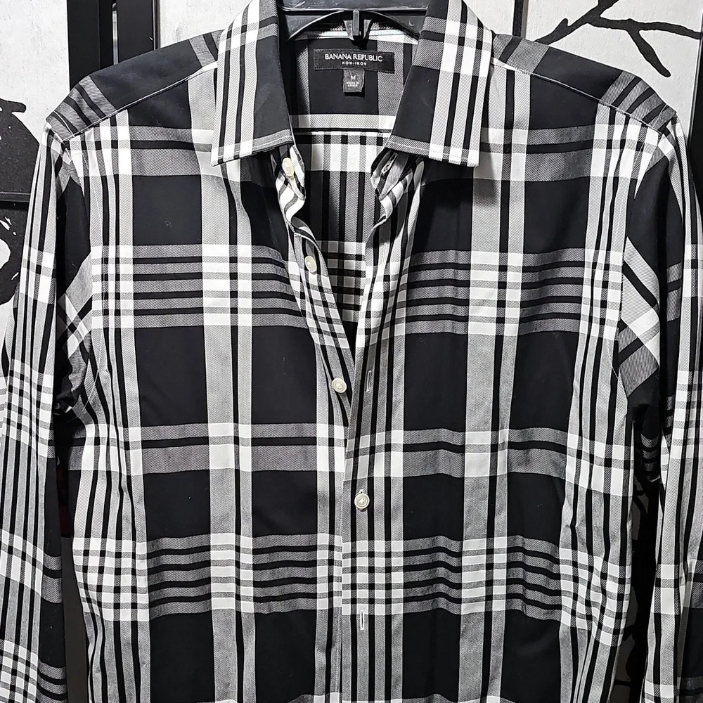 Banana Republic Black and White Plaid Men's Shirt Medium